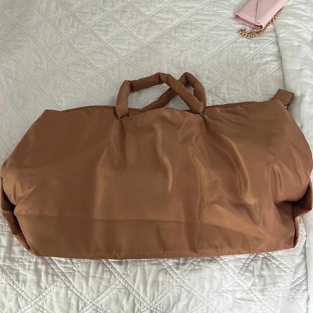 Tan Weekender